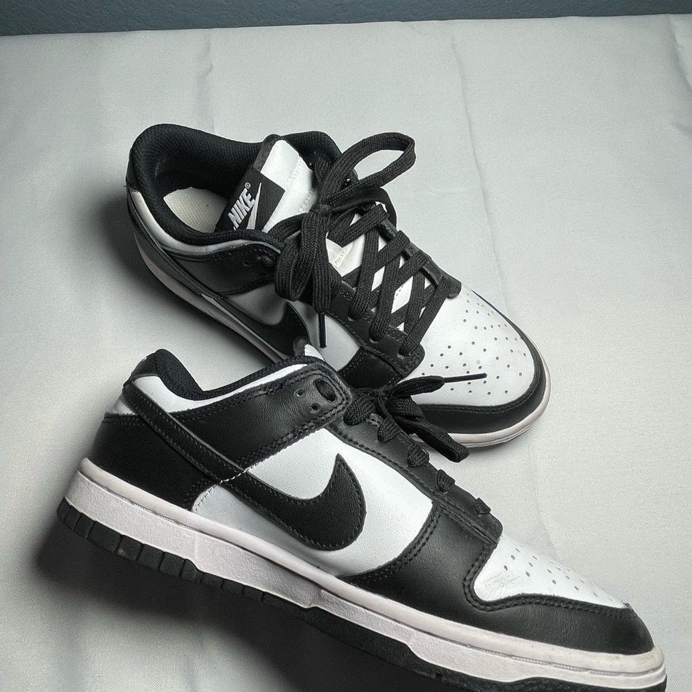 Nike Dunk Low Panda Black White DD1503-101 Size 7Y Womens 8.5 Sneakers